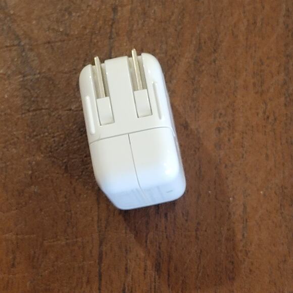 Apple 12W USB Power Adapter Genuine OEM Wall Charger A1401 - Picture 2 of 7